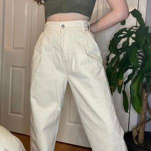 Zara white wide legged pleaded